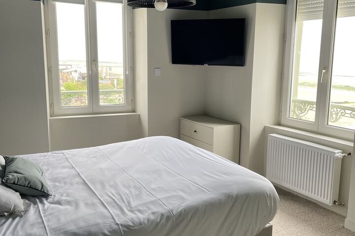 Room 28 of 72