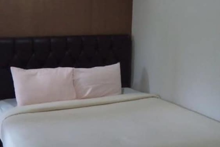 Room 13 of 41