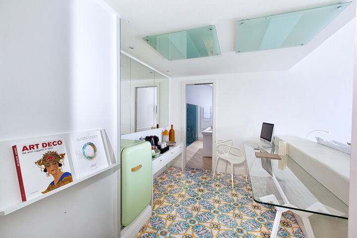 Room 33 of 167