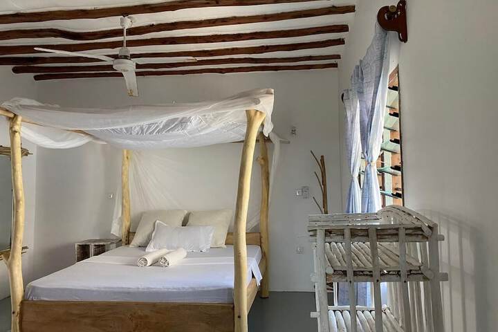 Room 14 of 20