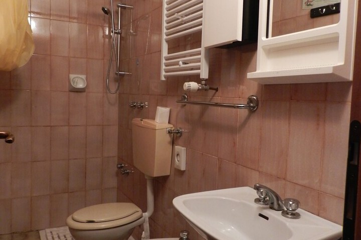 Room 25 of 50