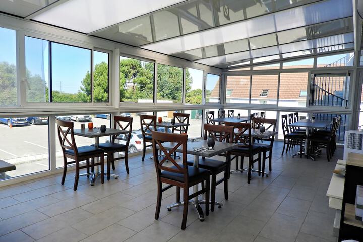 Dining Photos