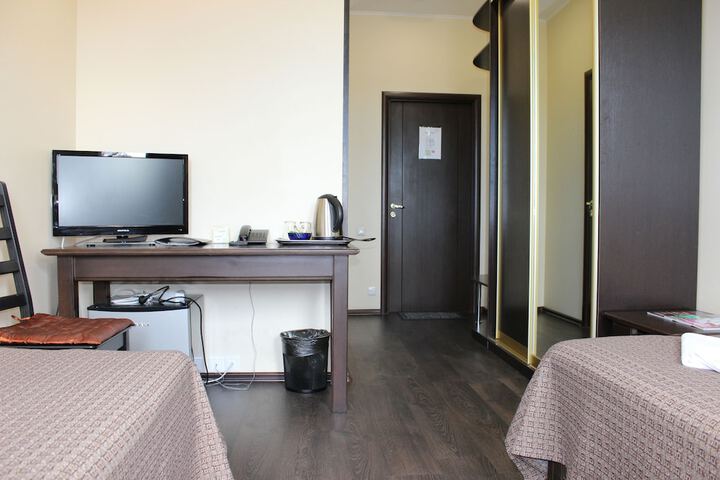 Room 19 of 41