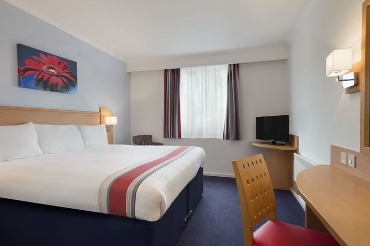 Room 5 of 22