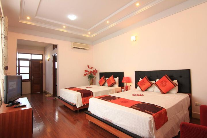 Room 27 of 70