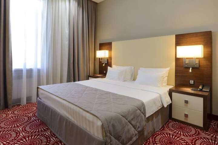 Hotel Senator