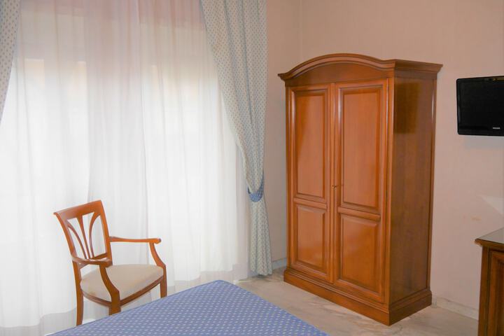 Room 64 of 201