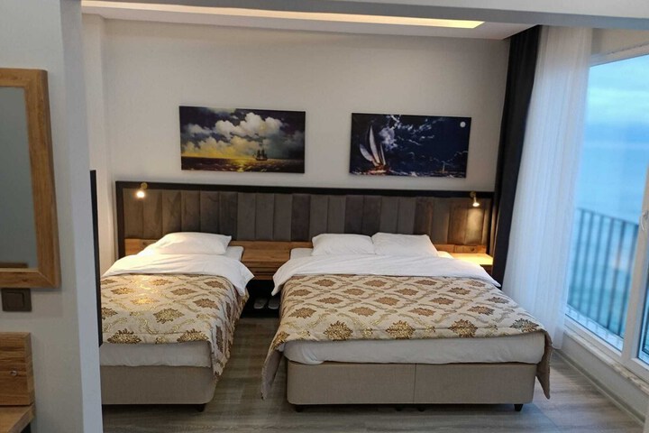 Room 20 of 115