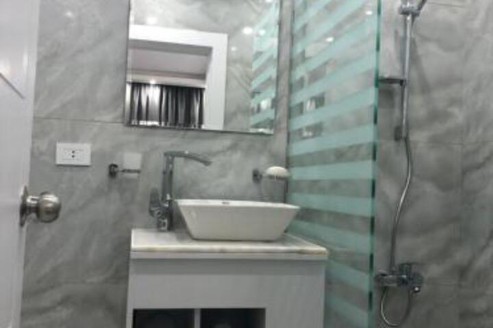 Room 10 of 20