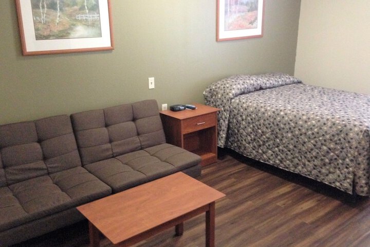 Room 28 of 48