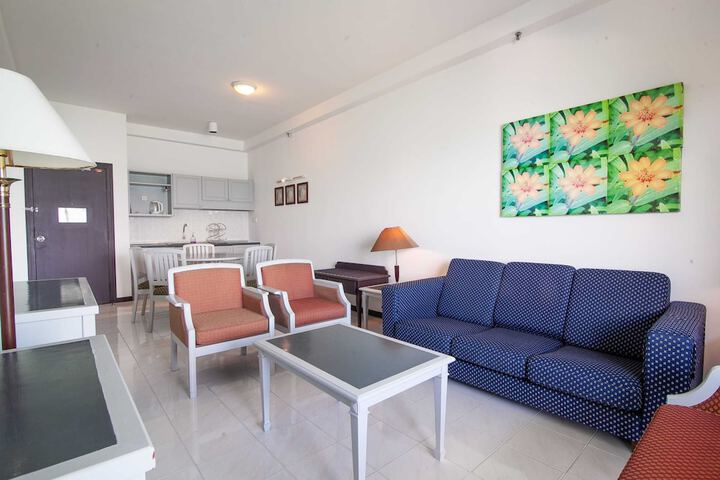 Room 290 of 650