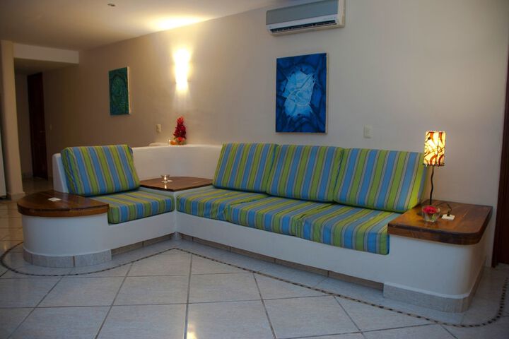Room 8 of 73