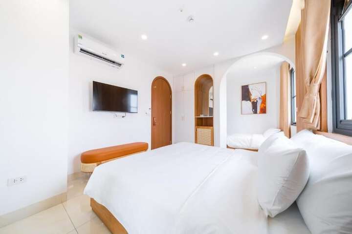 Room 5 of 21