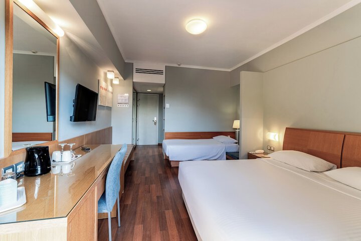 Room 17 of 129