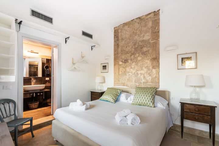 Room 3 of 45