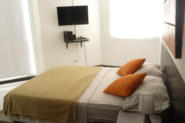 Room 3 of 70