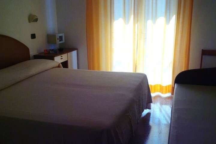 Room 19 of 36
