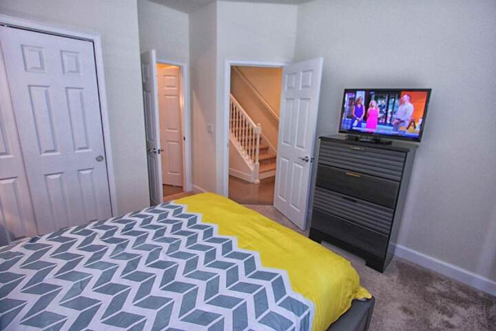 Room 8 of 47