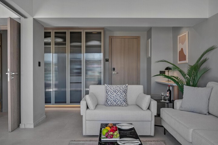 Room 52 of 190