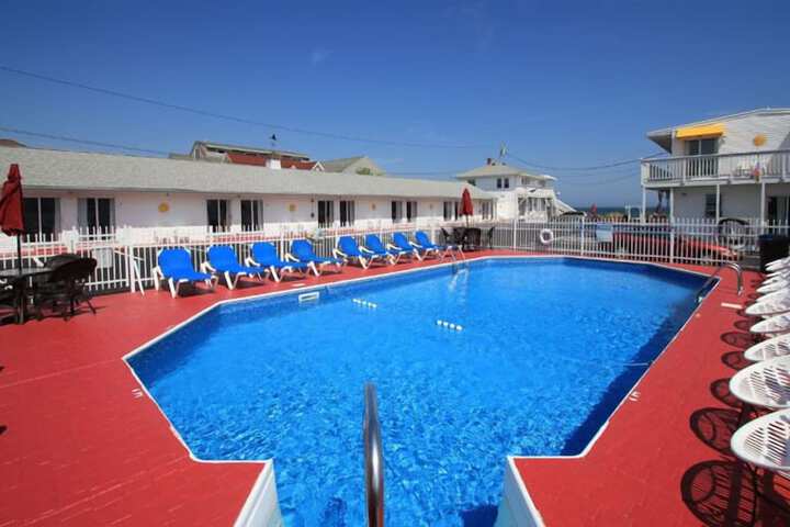 Pool image of Atlantis Motel