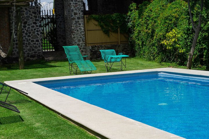 Pool 24 of 26