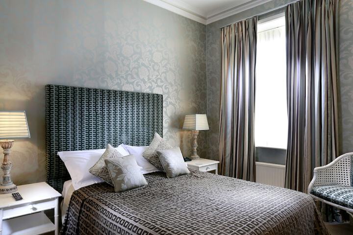 Room 10 of 36