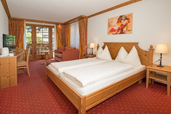 Room 3 of 13