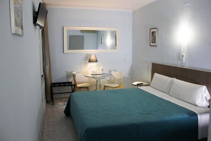 Room 35 of 63