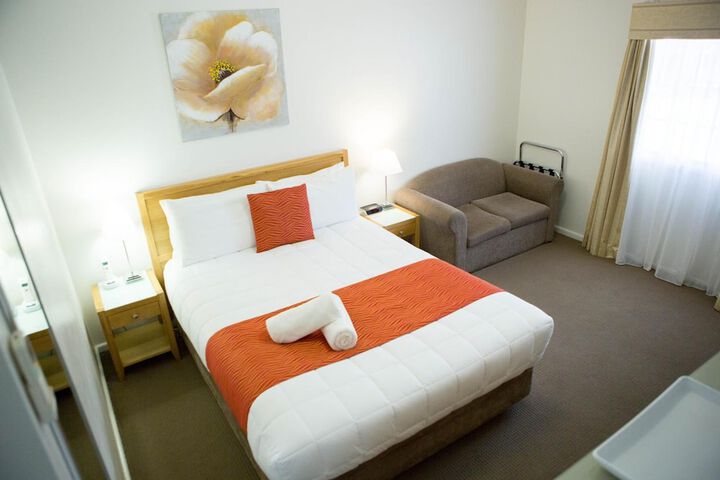 Room 12 of 36