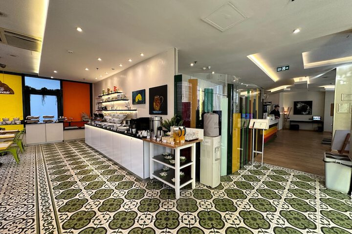 Dining Photos