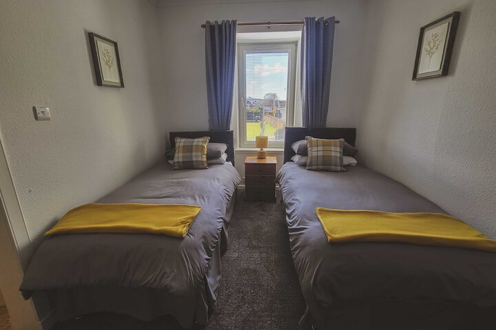 Room 9 of 14