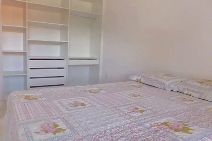 Room 3 of 13