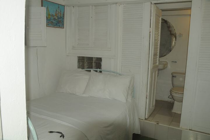 Room 112 of 155