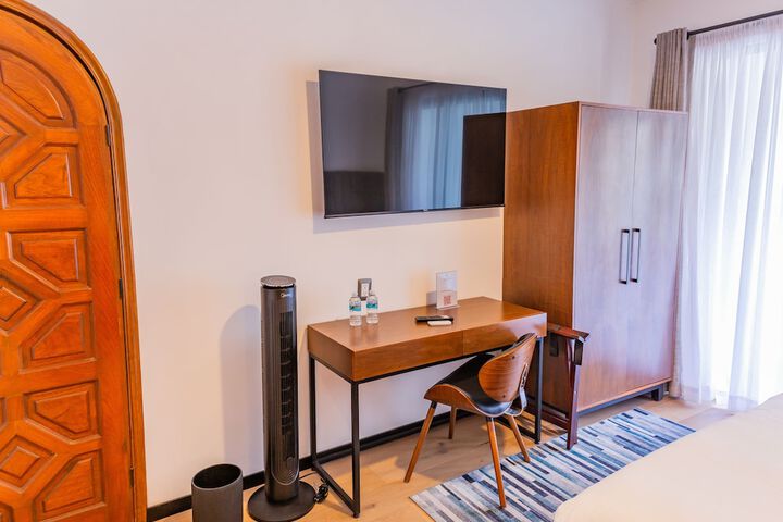 Room 29 of 329