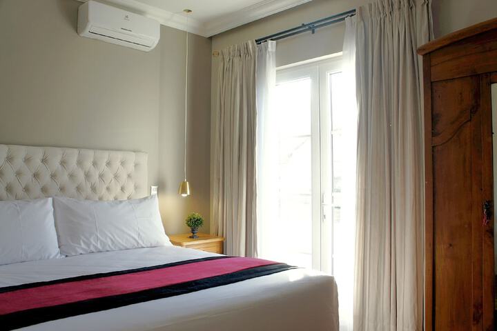 Room 27 of 58