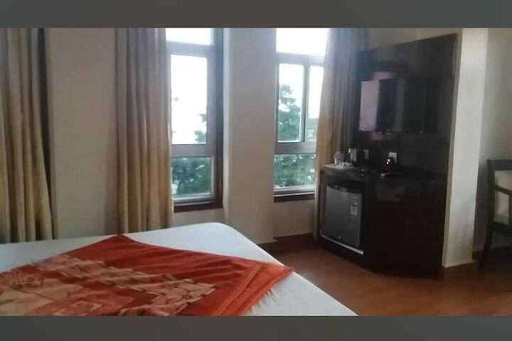 Room 2 of 13
