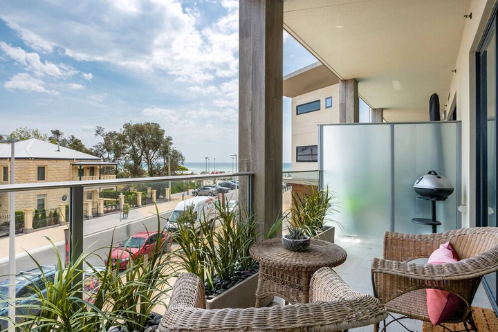 Terrace/Patio 4 of 8