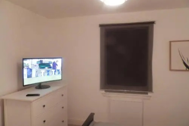 Room 3 of 15
