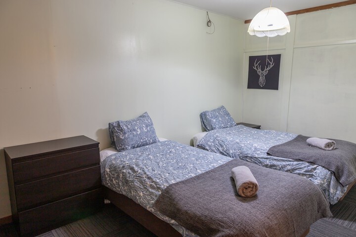 Room 15 of 48