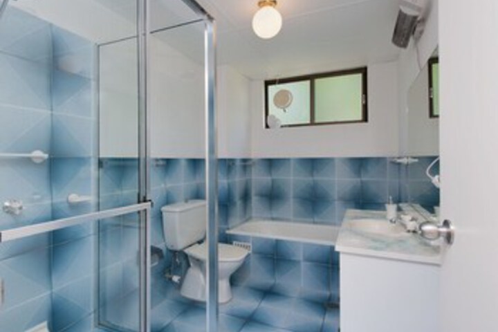 Room 3 of 15