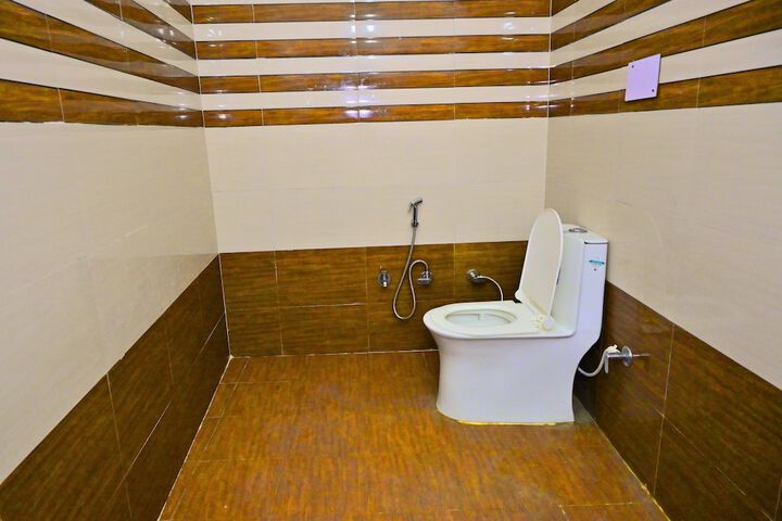 Room 20 of 38