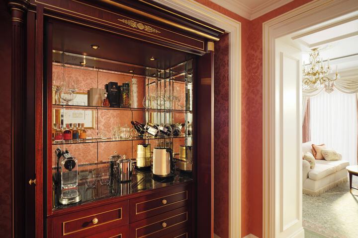 Dining Photos