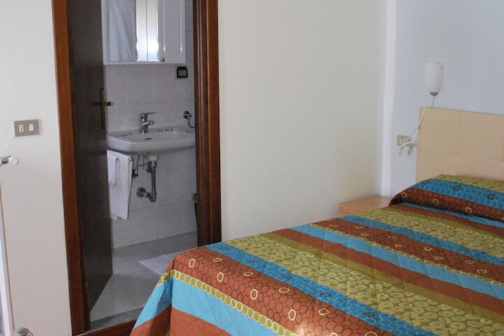 Room 5 of 55