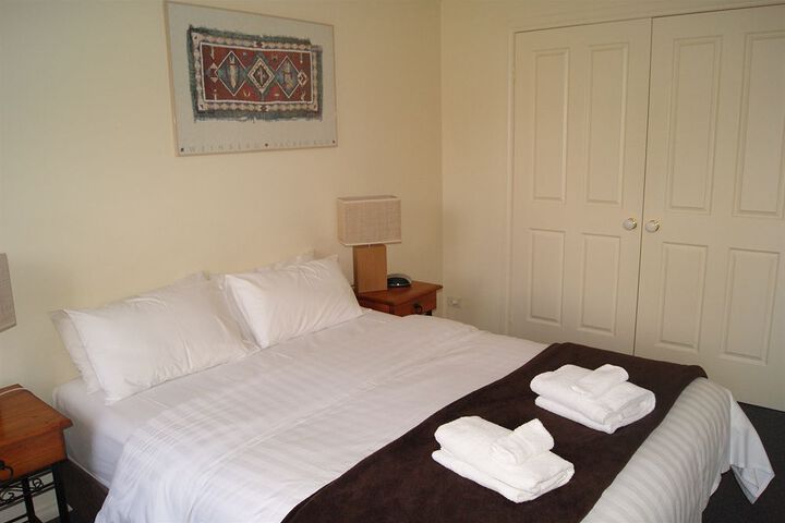 Room 6 of 50