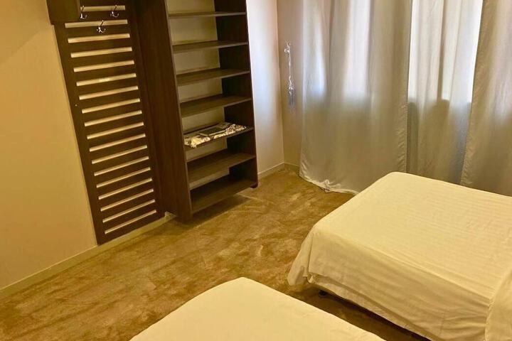 Room 21 of 58