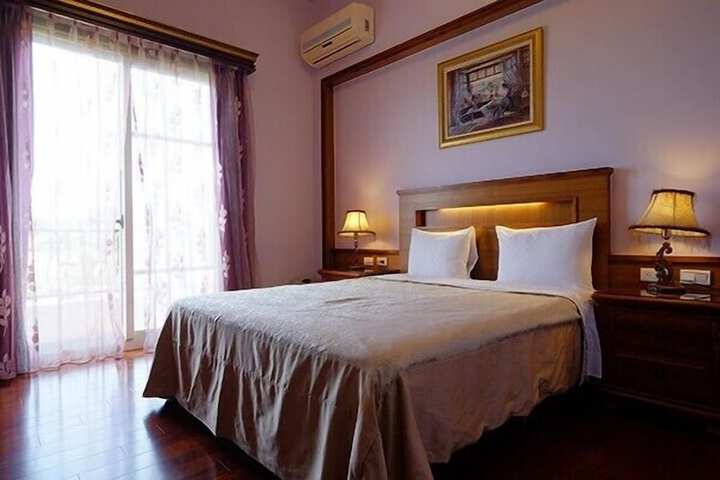 Room 26 of 59
