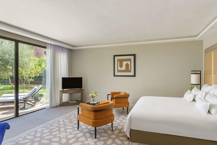 Room 15 of 222