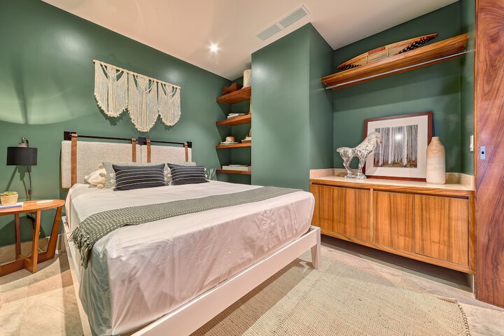 Room 22 of 270