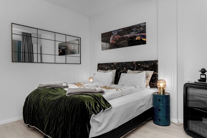 Room 48 of 219