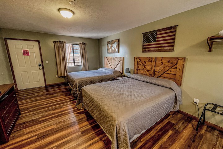 Room 2 of 39